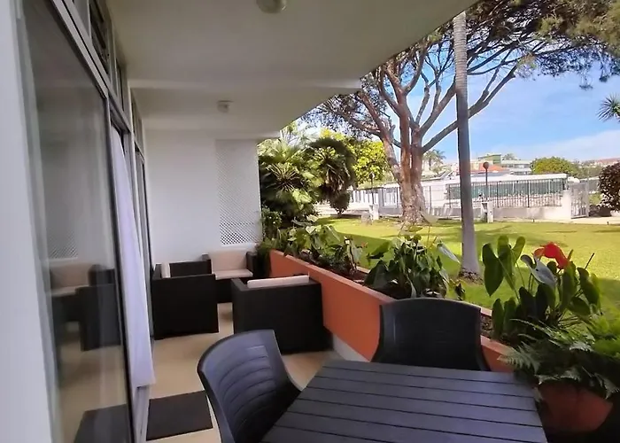 Full Appt Atlanta Peaceful Garden With Pool *