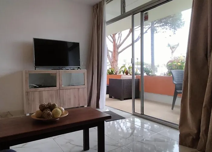 Full Appt Atlanta Peaceful Garden With Pool アパート *